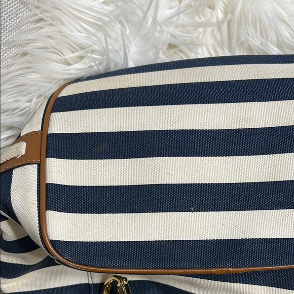 Michael Kors Navy and Cream Tote - Picture 5 of 12